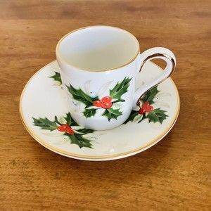 Royal Grafton England Demitasse Small Tea Cup & Saucer The Danbury Mint Holly